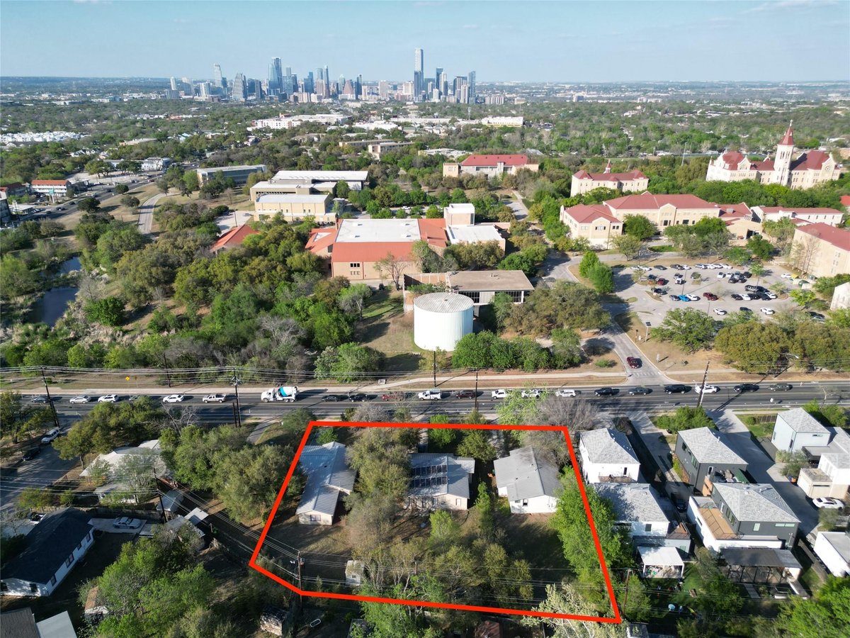 View 205, 207, 209 Woodward St in Woodward Indust District 205, 207, 209 Woodward St - front exterior - Luxury home in Woodward Indust District, Austin, TX