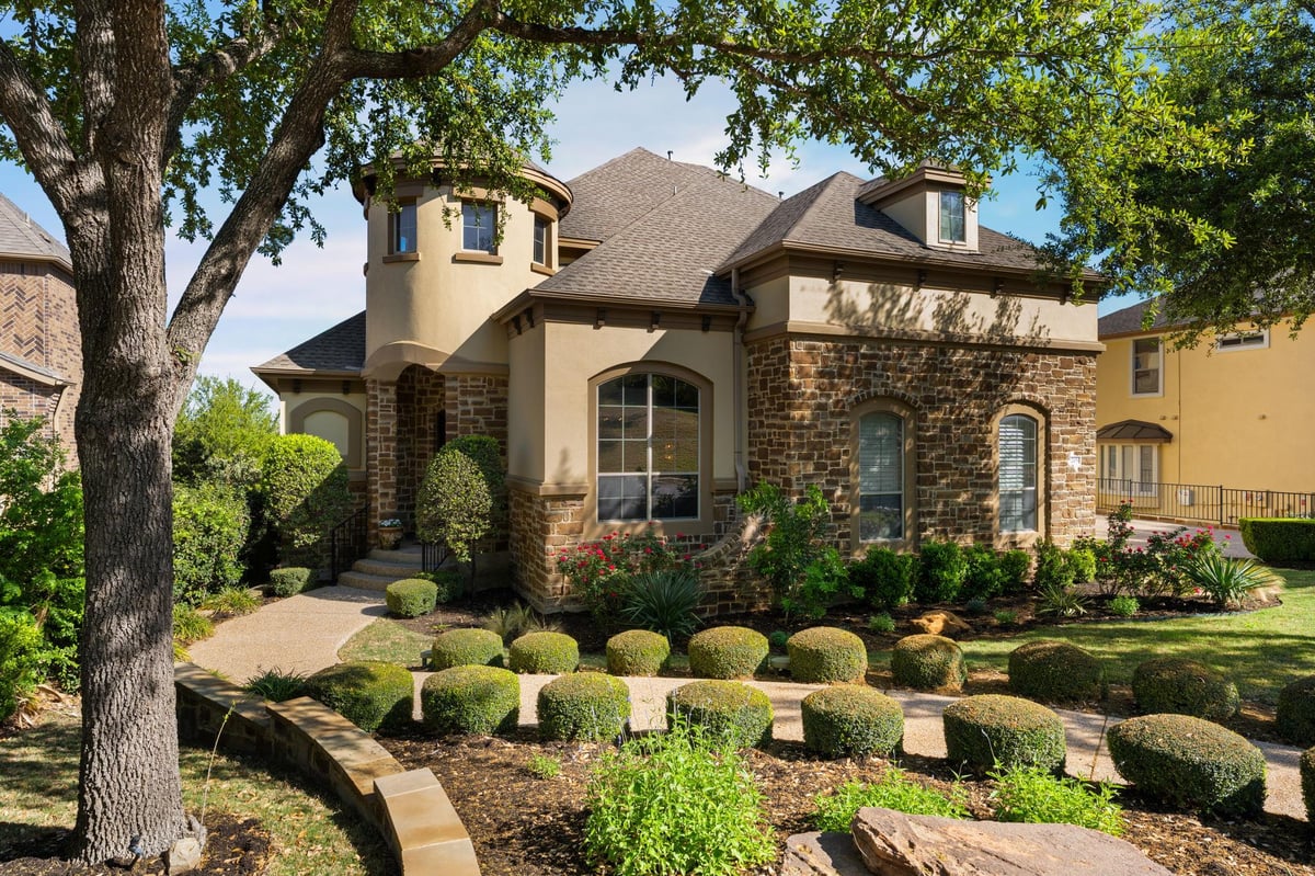 View 205 Emerald Ridge Dr in River Dance Ph 6A 205 Emerald Ridge Dr - front exterior - Luxury home in River Dance Ph 6A, Austin, TX