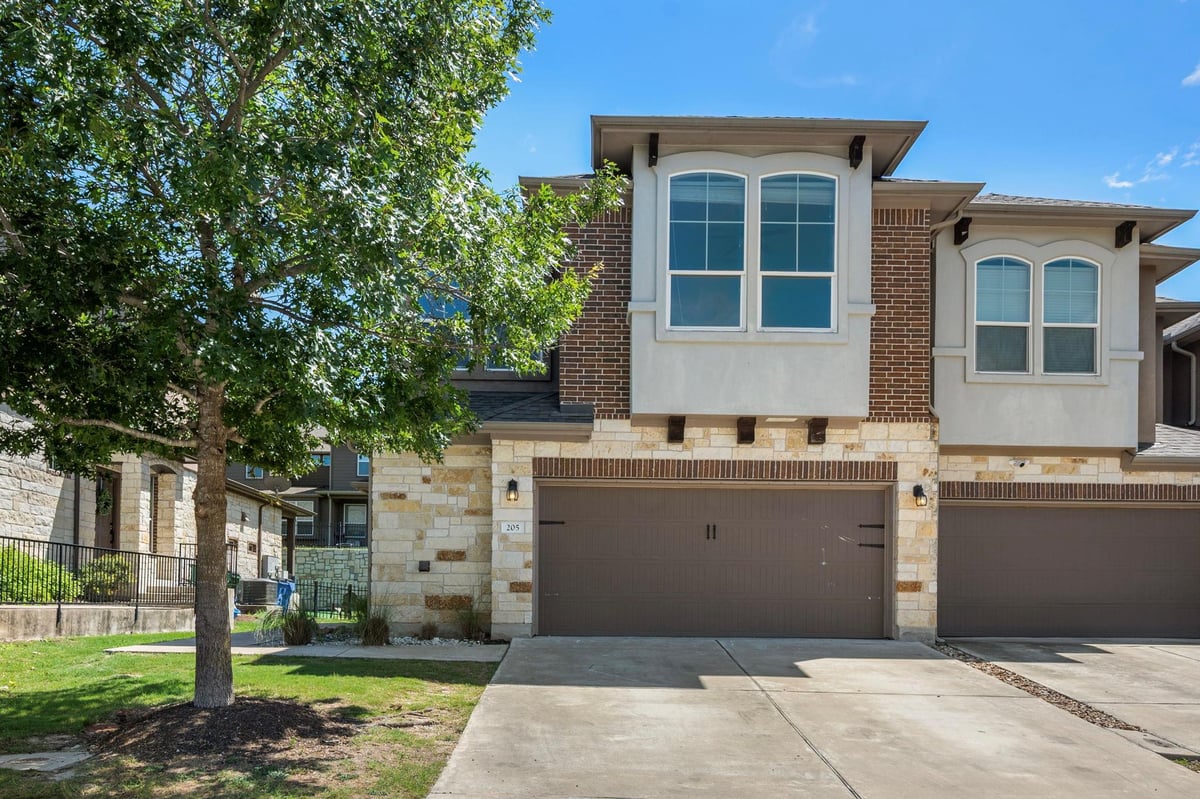 View 205 Homily DR in Carrington Court 205 Homily DR - front exterior - Luxury home in Carrington Court, Pflugerville, TX