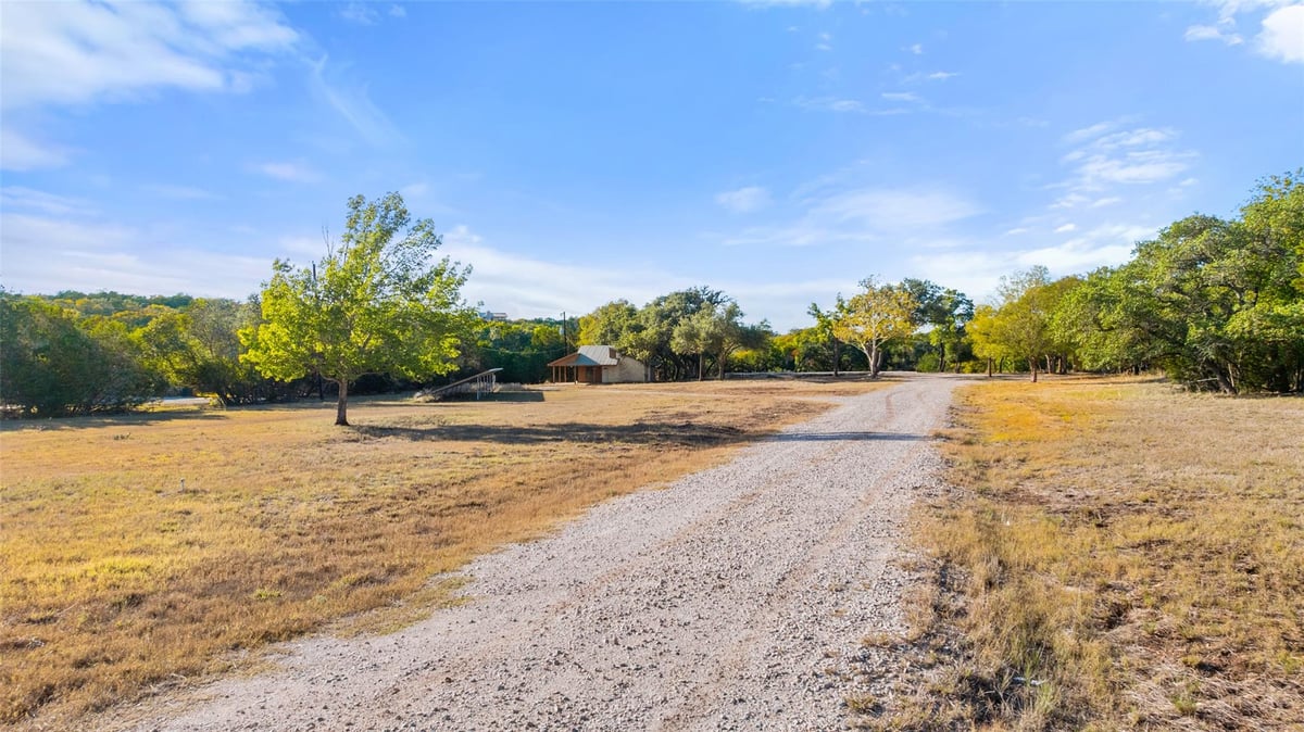 Living area at 205  Mesquite Trl - 1 bed 1 bath home