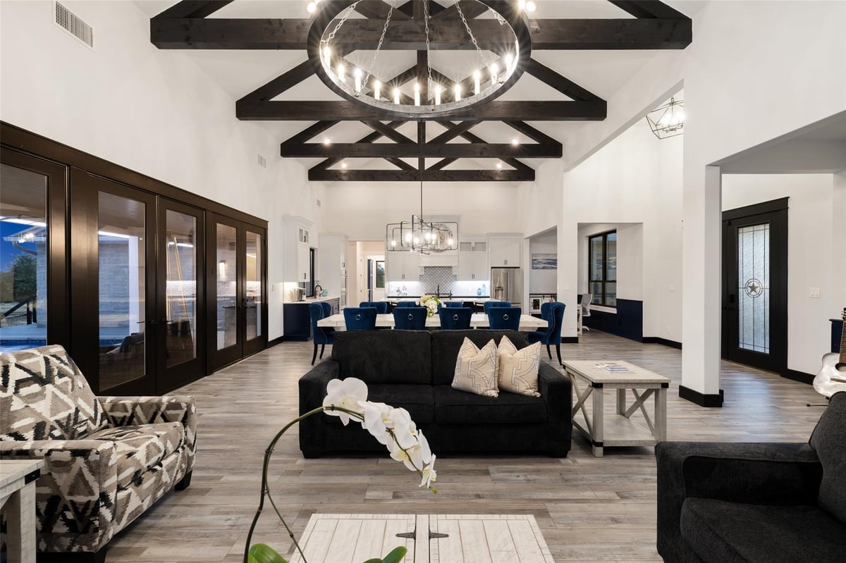 Living area at 205 S FLAT ROCK Way - 4 bed 4 bath home