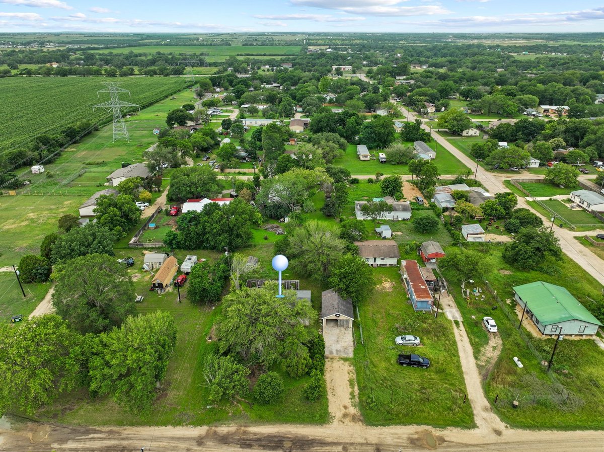 View 205 Skycrest DR in Martindale 205 Skycrest DR, photo 1, Martindale, Martindale, TX