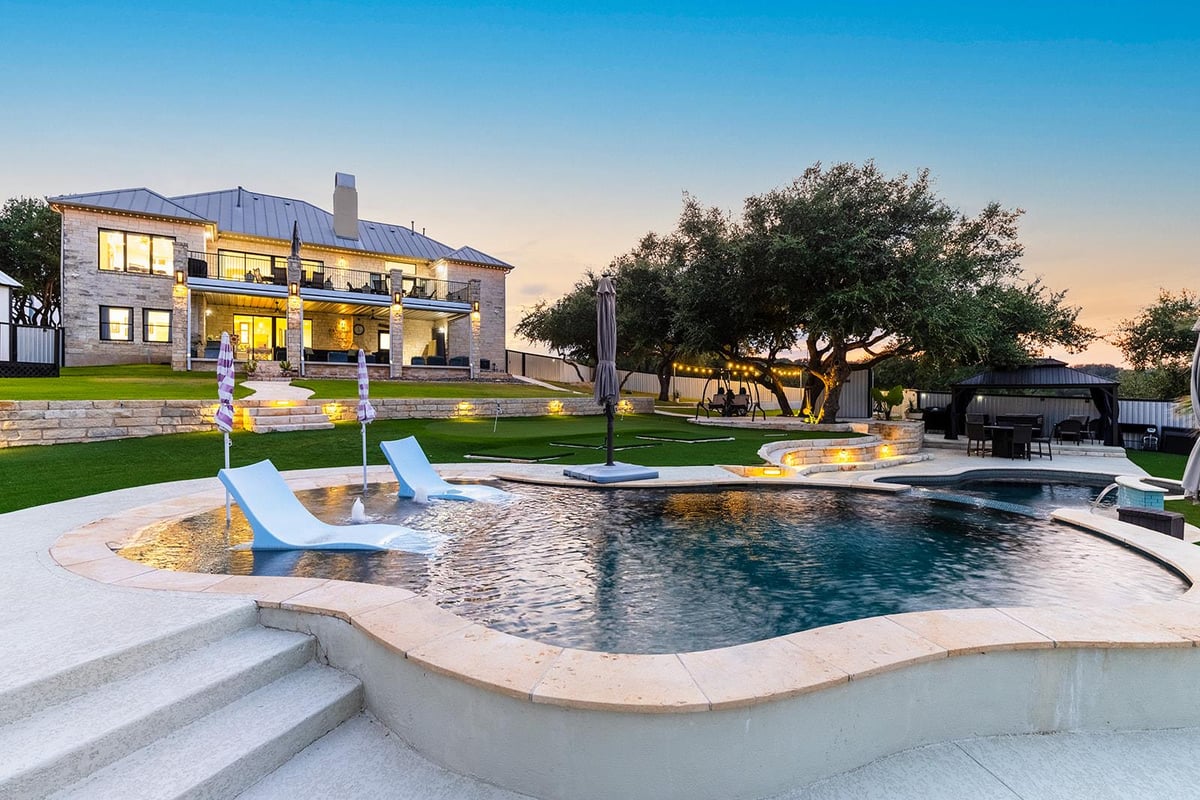 20516 Queen Bee Ln - front exterior - Luxury home in Bee Creek Sec1, Spicewood, TX