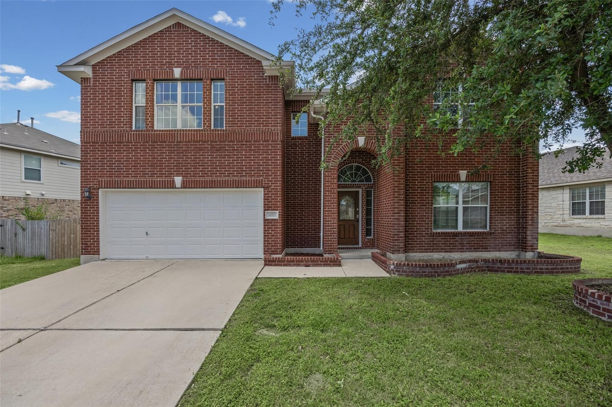 20521 Farm Pond LN - front exterior - Luxury home in Park At Blackhawk Sec 03, Pflugerville, TX