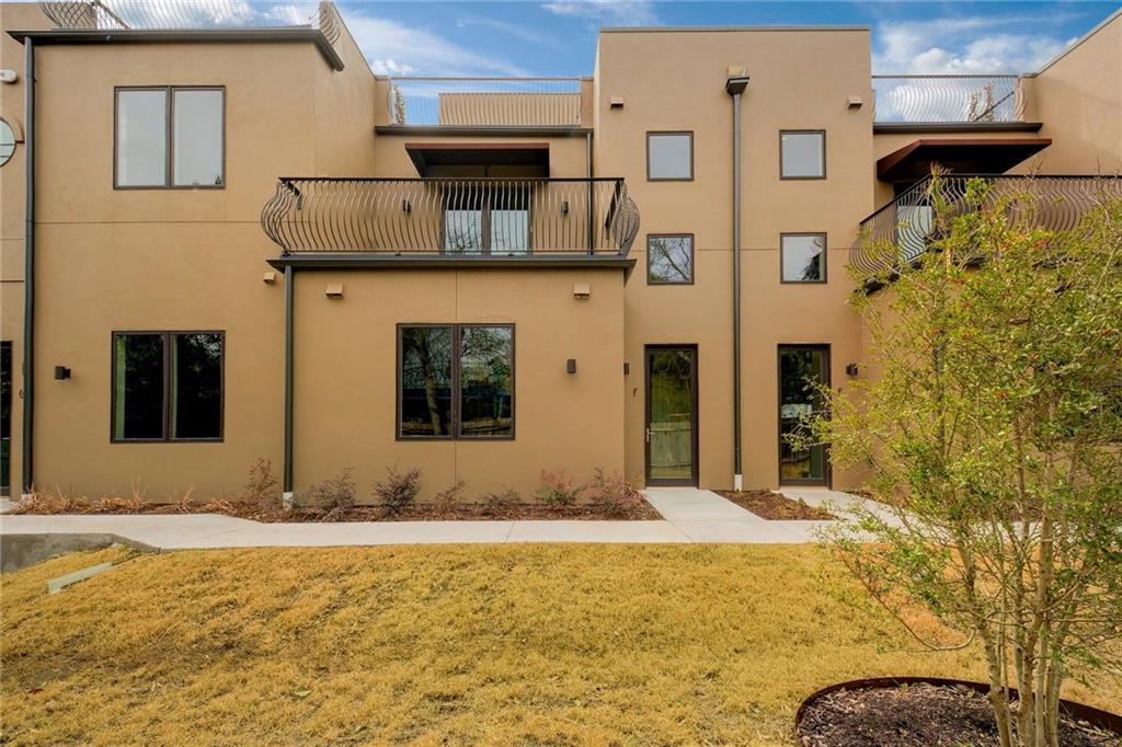 View 206 East Live Oak St Unit #F in 206 East Live Oak Condominiums 206 East Live Oak St Unit #F - front exterior - Luxury home in 206 East Live Oak Condominiums, Austin, TX
