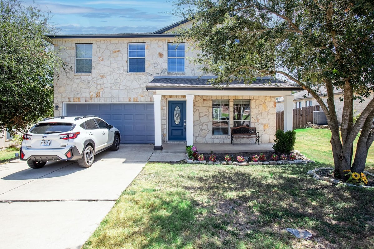 View 206 Killian LOOP in Riverwalk Ph 01 Sec 02 206 Killian LOOP - property photo 1 - Luxury home in Riverwalk Ph 01 Sec 02, Hutto, TX