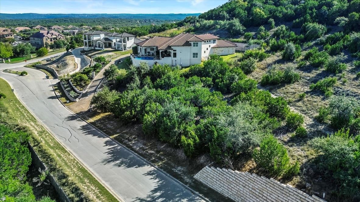 Living area at 206 Palazza Alto Dr - BELLA MONTAGNA ESTATES (Round Mountain Estates), Austin, TX