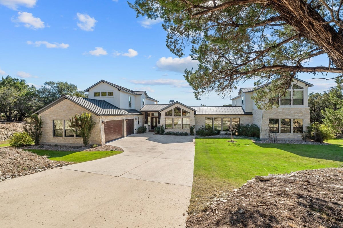 20607 Thurman Bend Rd - front exterior - Luxury home in Angel Bay, Spicewood, TX