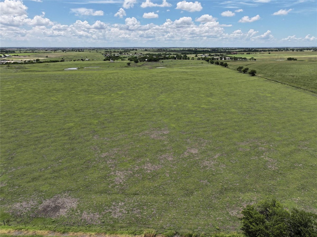 Primary bedroom at 20681 Cameron Rd - Coupland, TX