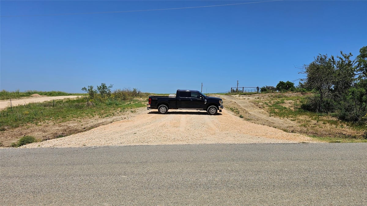 View 2069 County Road 455 Rd in Vista Acre Subdivision 2069 County Road 455 Rd - front exterior - Luxury lot in Vista Acre Subdivision, Coupland, TX