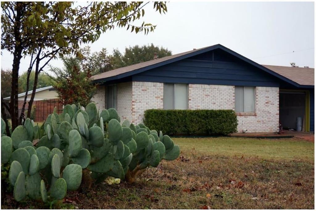 View 207 W Noton ST Unit #A in Wrenbar Add 207 W Noton ST Unit #A - front exterior - Luxury home in Wrenbar Add, Pflugerville, TX
