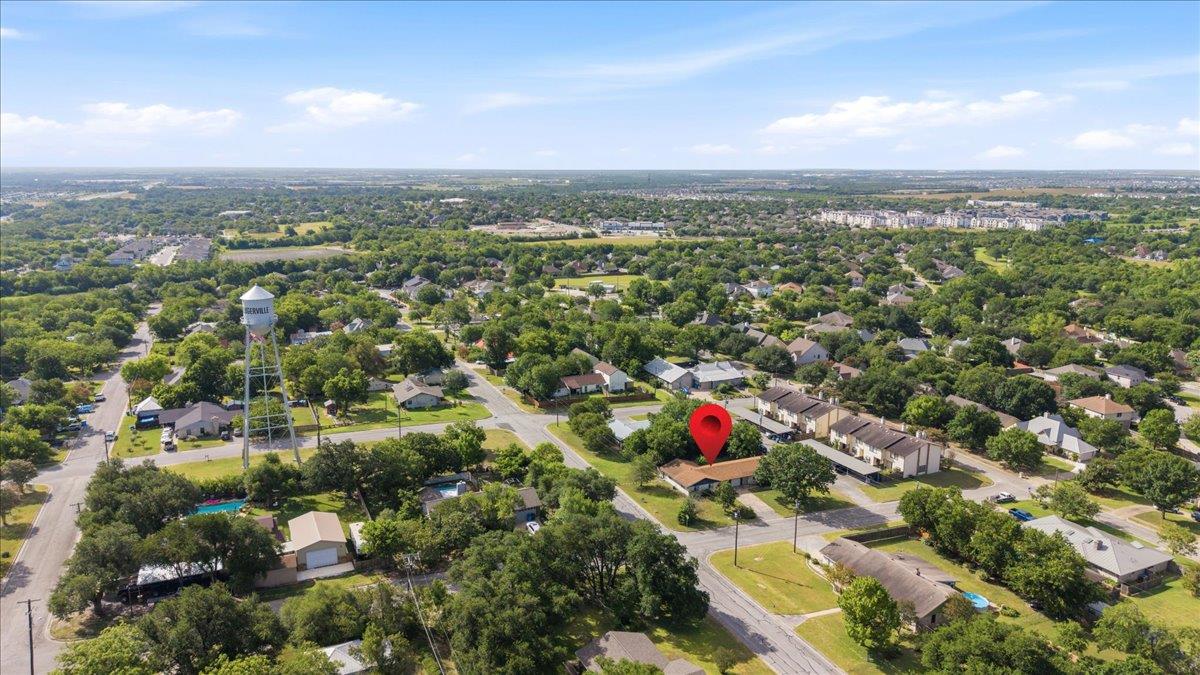 View 207 W Noton ST Unit #A in Wrenbar Add 207 W Noton ST Unit #A - front exterior - Luxury home in Wrenbar Add, Pflugerville, TX