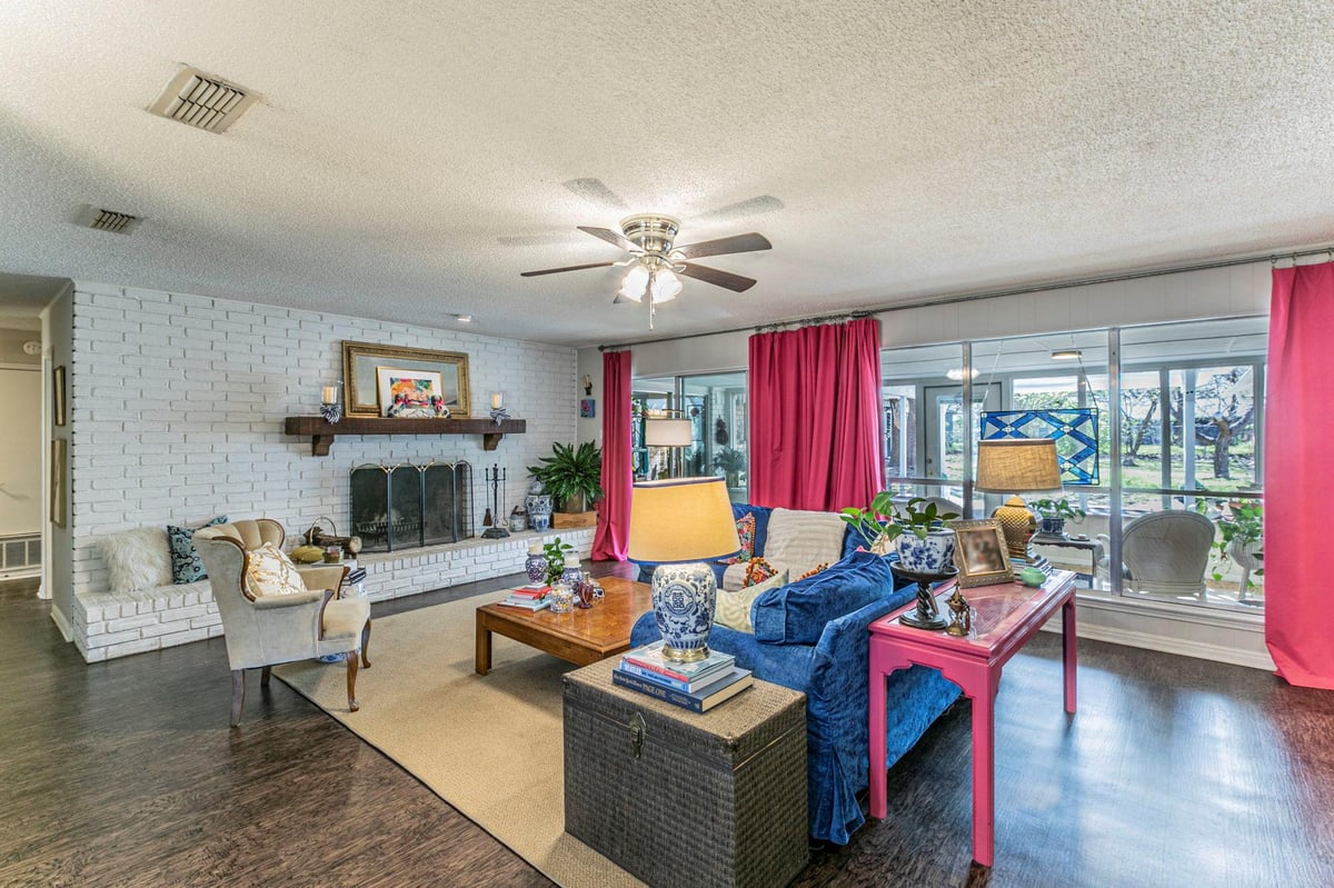 Kitchen at 208 Highland Oaks Dr - 4 bed 3 bath home