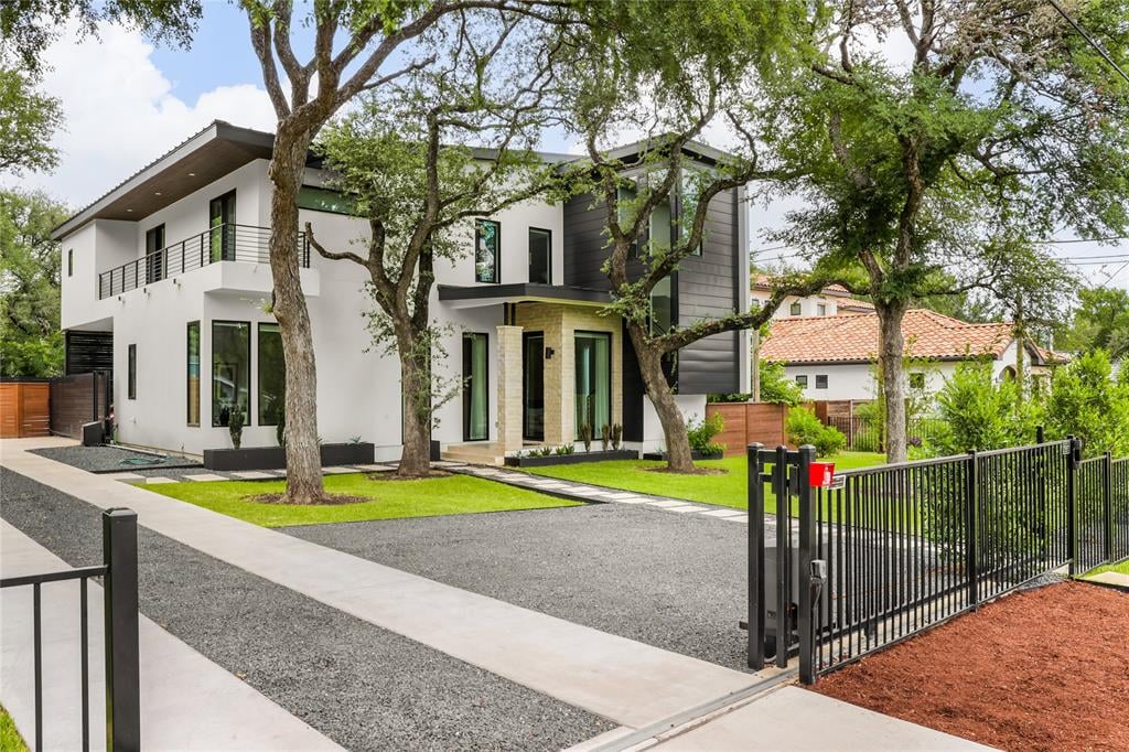 View 208 Reveille in Westlake Park Sec 02 208 Reveille - property photo 1 - Luxury home in Westlake Park Sec 02, West Lake Hills, TX