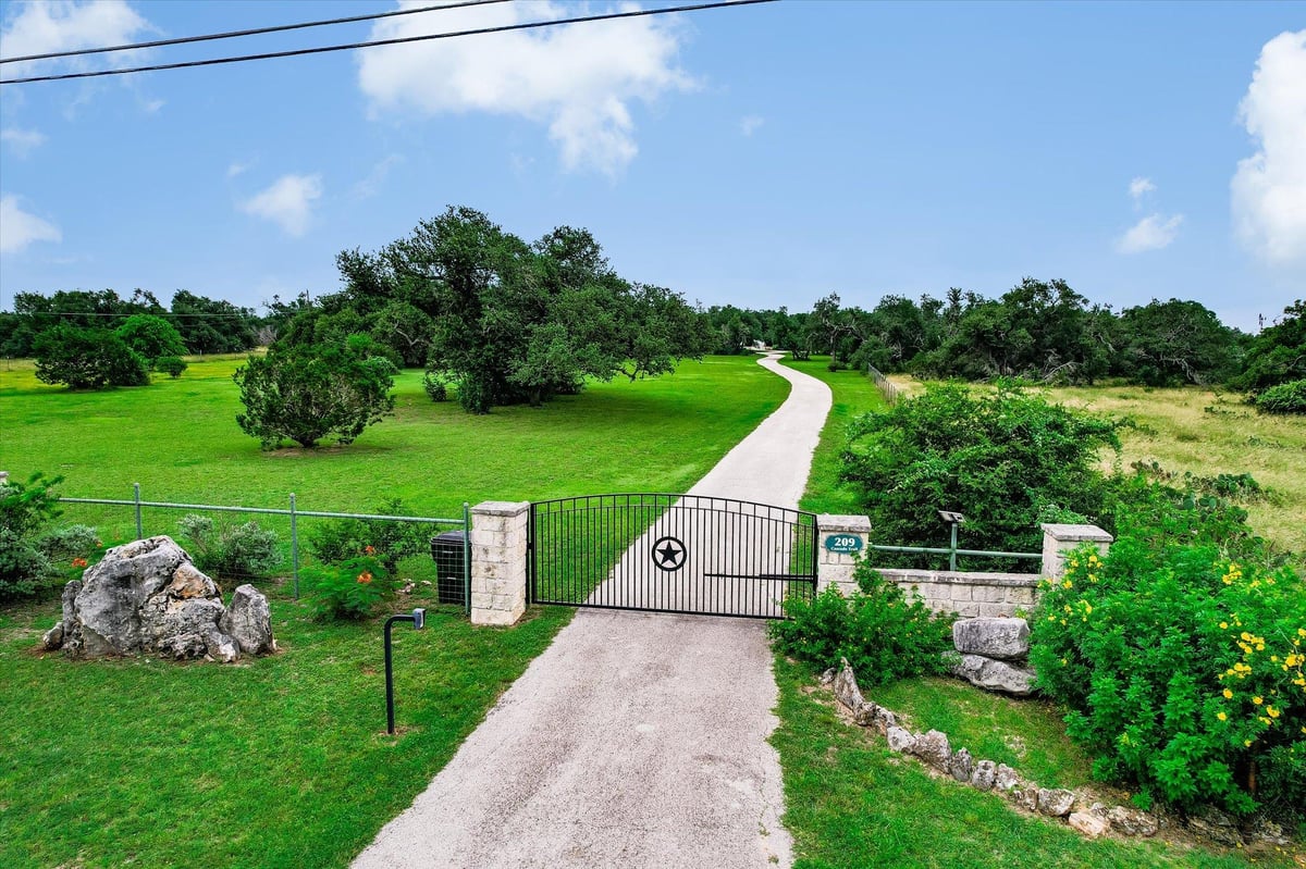 View 209 Cascade TRL in Summer Mountain Ranch Sec 2 209 Cascade TRL - front exterior - Luxury home in Summer Mountain Ranch Sec 2, San Marcos, TX