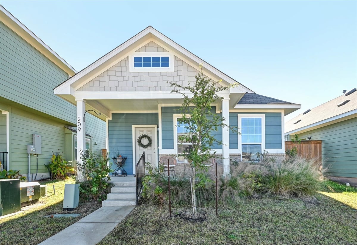 Bathroom at 209  Duck Creek Trl - 3 bed 2 bath home