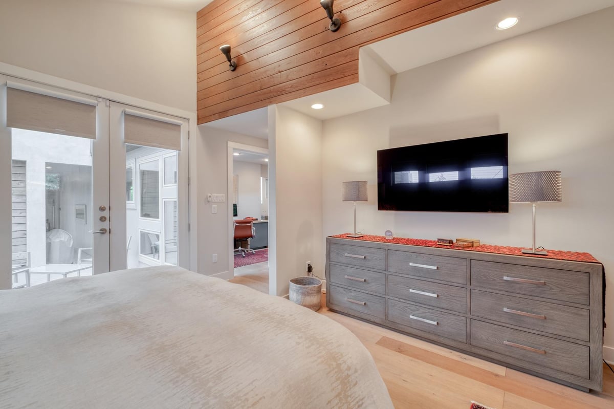 Primary bedroom at 209 El Paso St - 3 bed 3 bath home