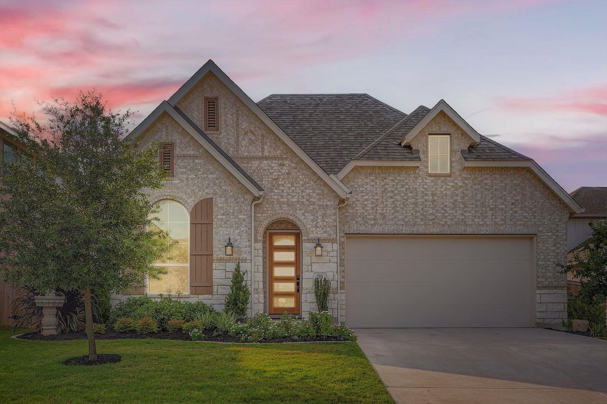 View 210 Bald Eagle Ln in 6 Creeks Ph 1 Sec 5B 210 Bald Eagle Ln - property photo 1 - Luxury home in 6 Creeks Ph 1 Sec 5B, Kyle, TX