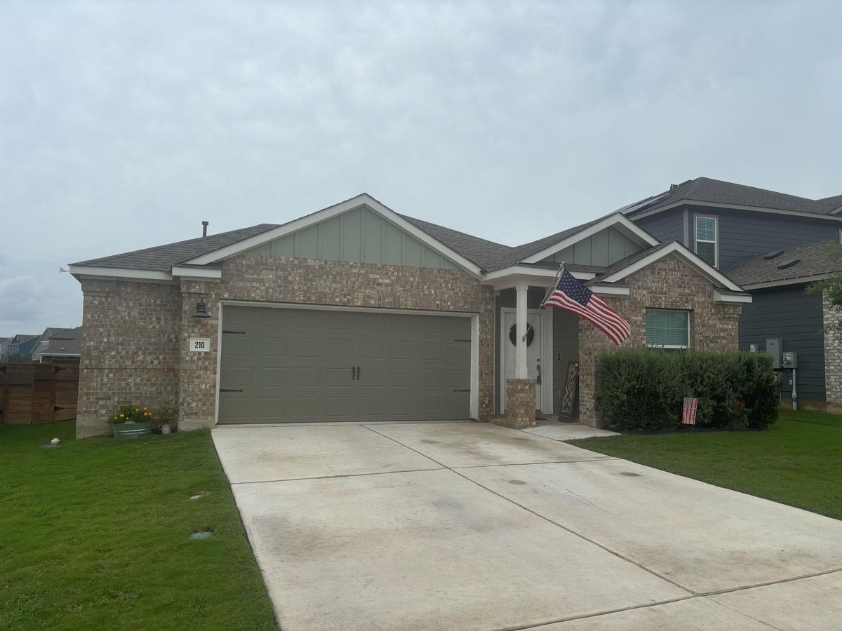 View 210 Barcelona in Plum Creek Ph 2 Sec 1 210 Barcelona - property photo 1 - Luxury home in Plum Creek Ph 2 Sec 1, Kyle, TX