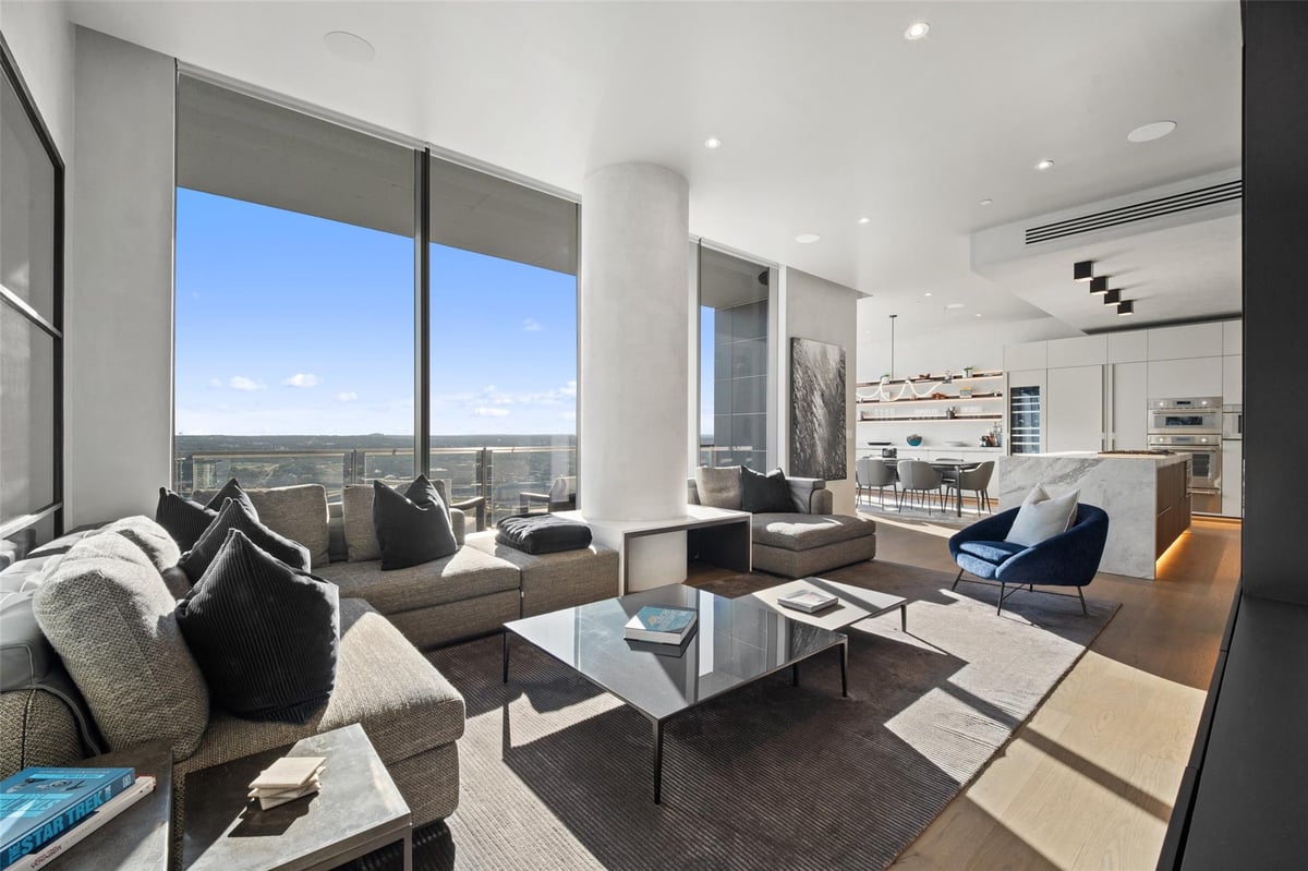 View 210 Lavaca St Unit #2301 in Condo 210 Lavaca St Unit #2301 - front exterior - Luxury home in Condo, Austin, TX