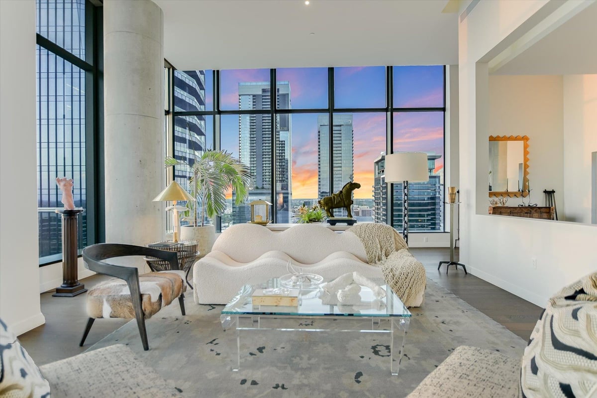 View 210 Lavaca St Unit #3603 in The W Residence 210 Lavaca St Unit #3603 - front exterior - Luxury home in The W Residence, Austin, TX