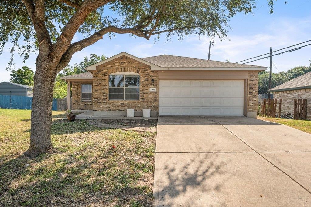 View 2100 Boyer DR in Mallard Park Ph 2 2100 Boyer DR - property photo 1 - Luxury home in Mallard Park Ph 2, Taylor, TX