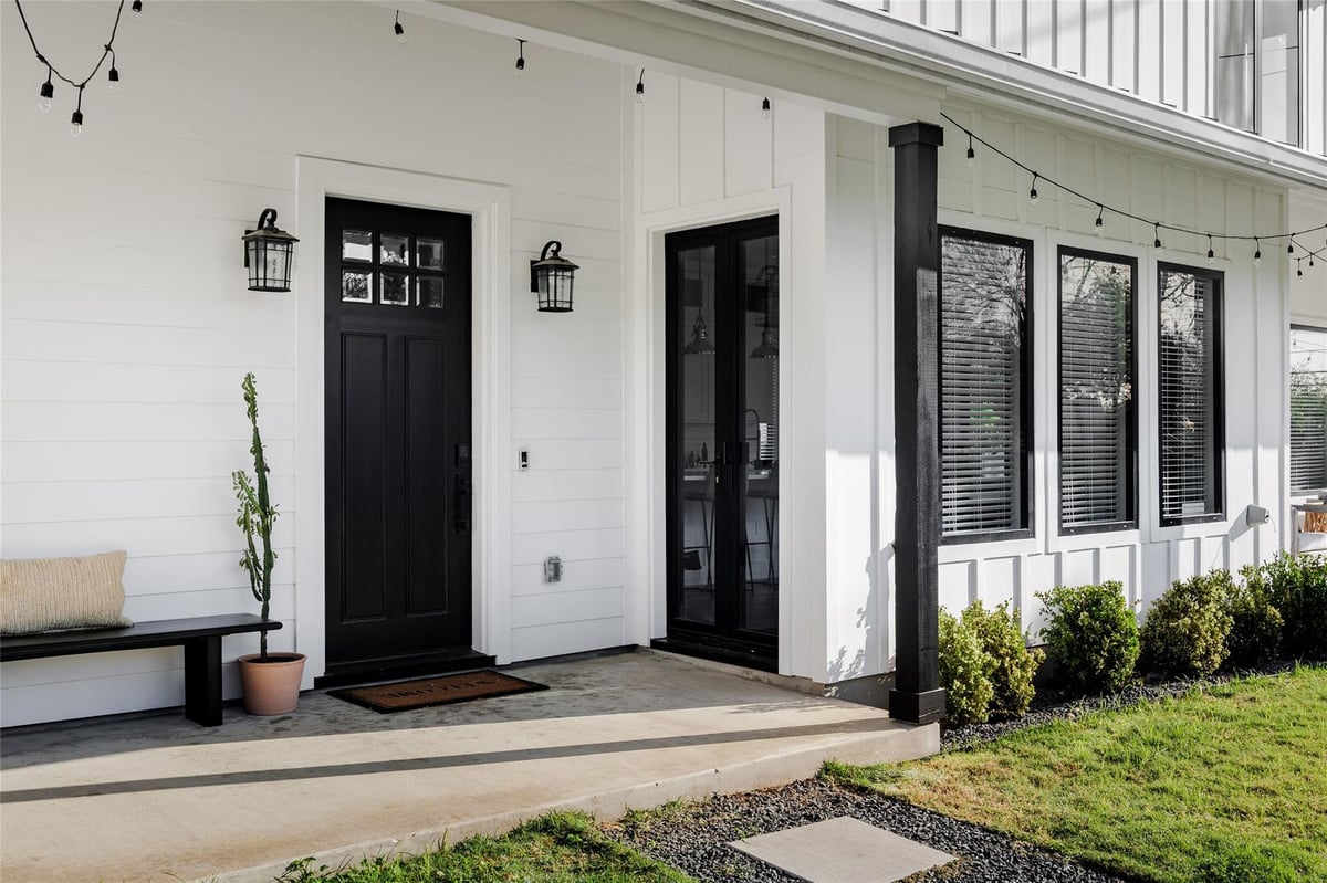 2100 Chicon St - front exterior - Luxury home in Division B, Austin, TX