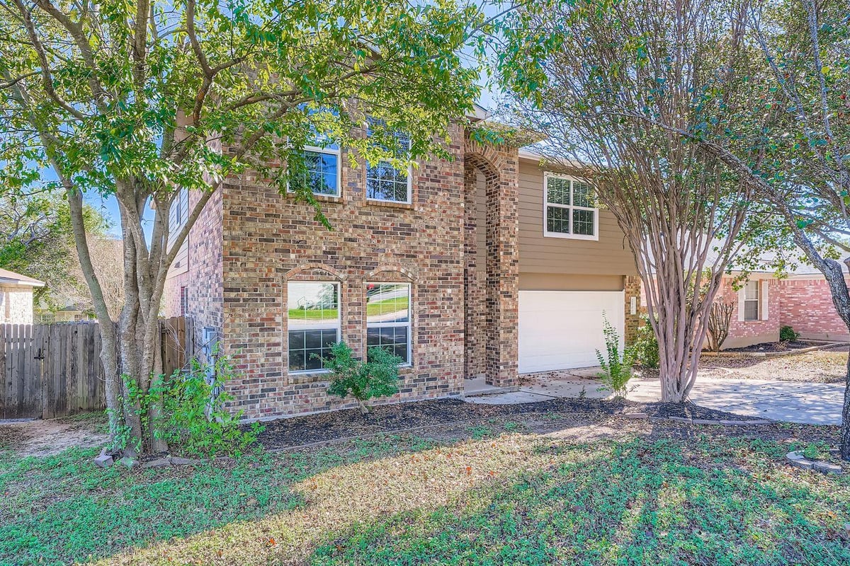 Living area at 2100 Coachlamp Dr - 4 bed 2 bath home