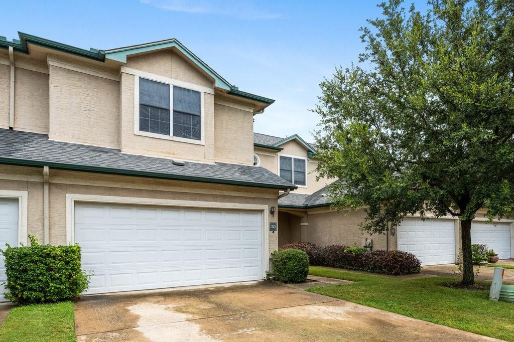 View 2100 Pipers Field Dr Unit #20 in Marbella Villas Twnhms A Condo 2100 Pipers Field Dr Unit #20 - front exterior - Luxury home in Marbella Villas Twnhms A Condo, Austin, TX