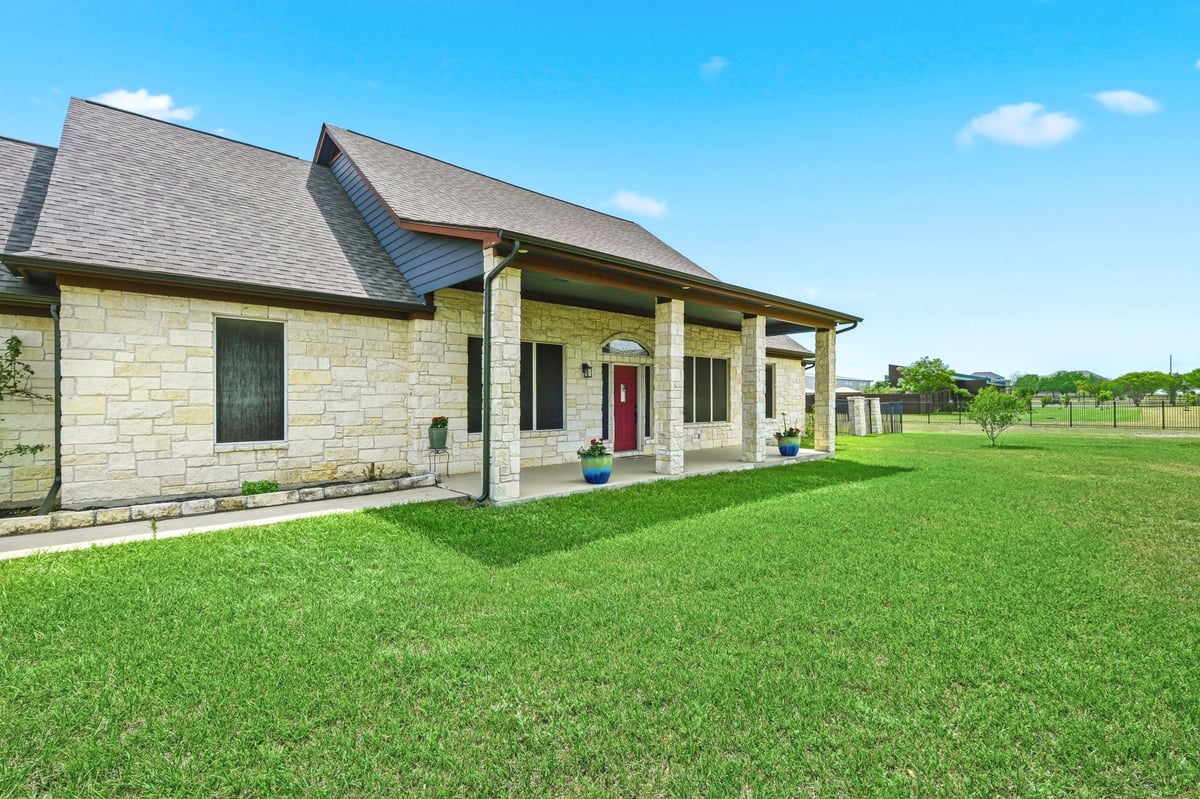 View 21007 Hodde Ln in Rowe Lane Estates Sec 02 21007 Hodde Ln - front exterior - Luxury home in Rowe Lane Estates Sec 02, Pflugerville, TX