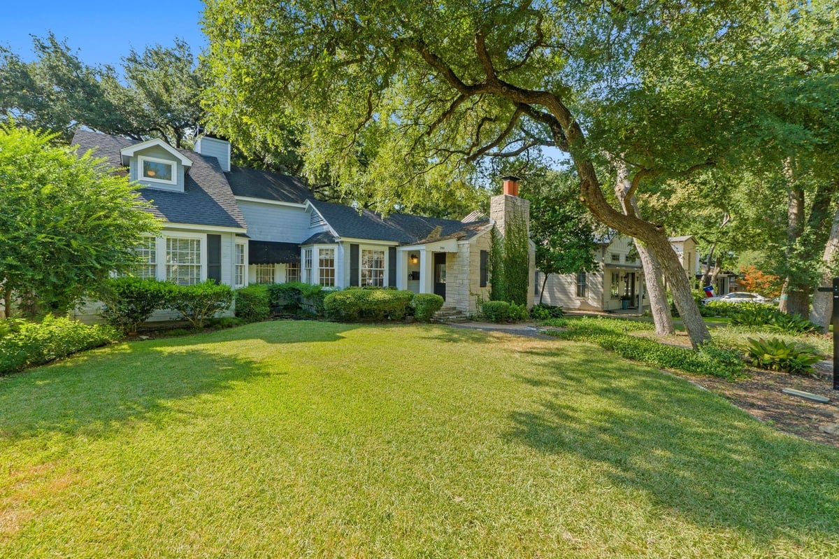 View 2101 Stamford LN in Westfield A 2101 Stamford LN - property photo 1 - Luxury home in Westfield A, Austin, TX