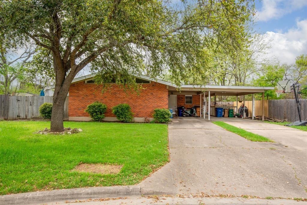 2101 Wordsworth DR Unit #A - property photo 1 - Luxury home in Porter Heights, Austin, TX