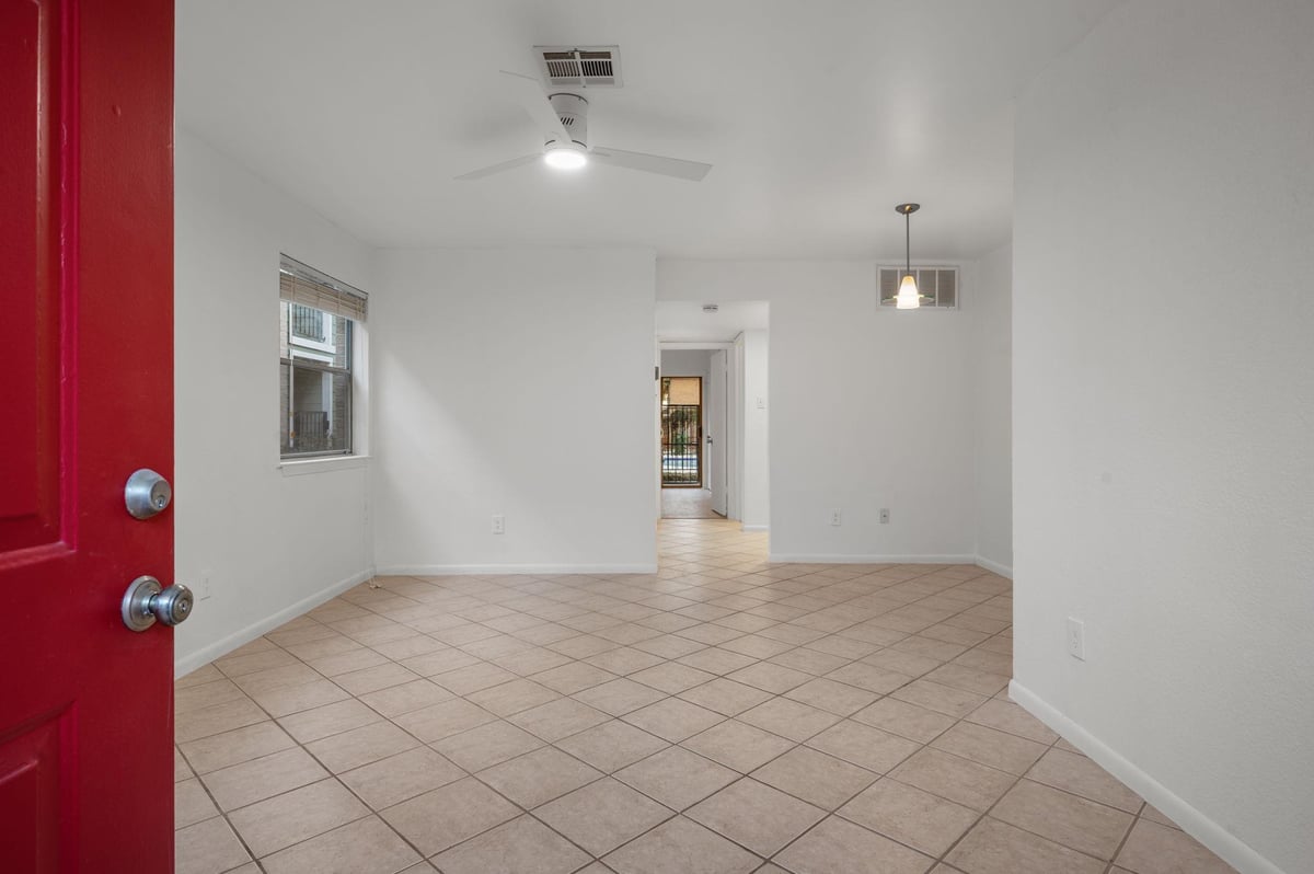 Living area at 2104 Cullen Ave Unit #113 - 1 bed 1 bath home