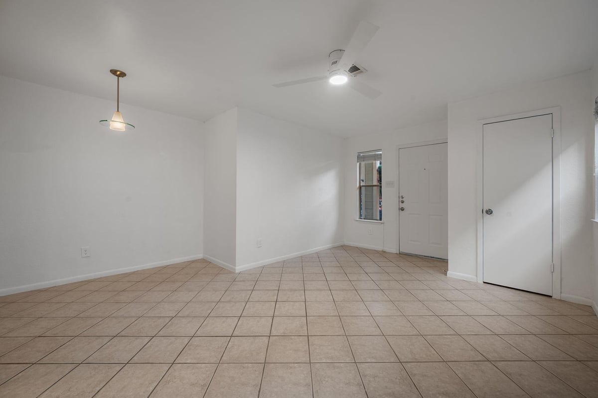 Primary bedroom at 2104 Cullen Ave Unit #113 - 1 bed 1 bath home