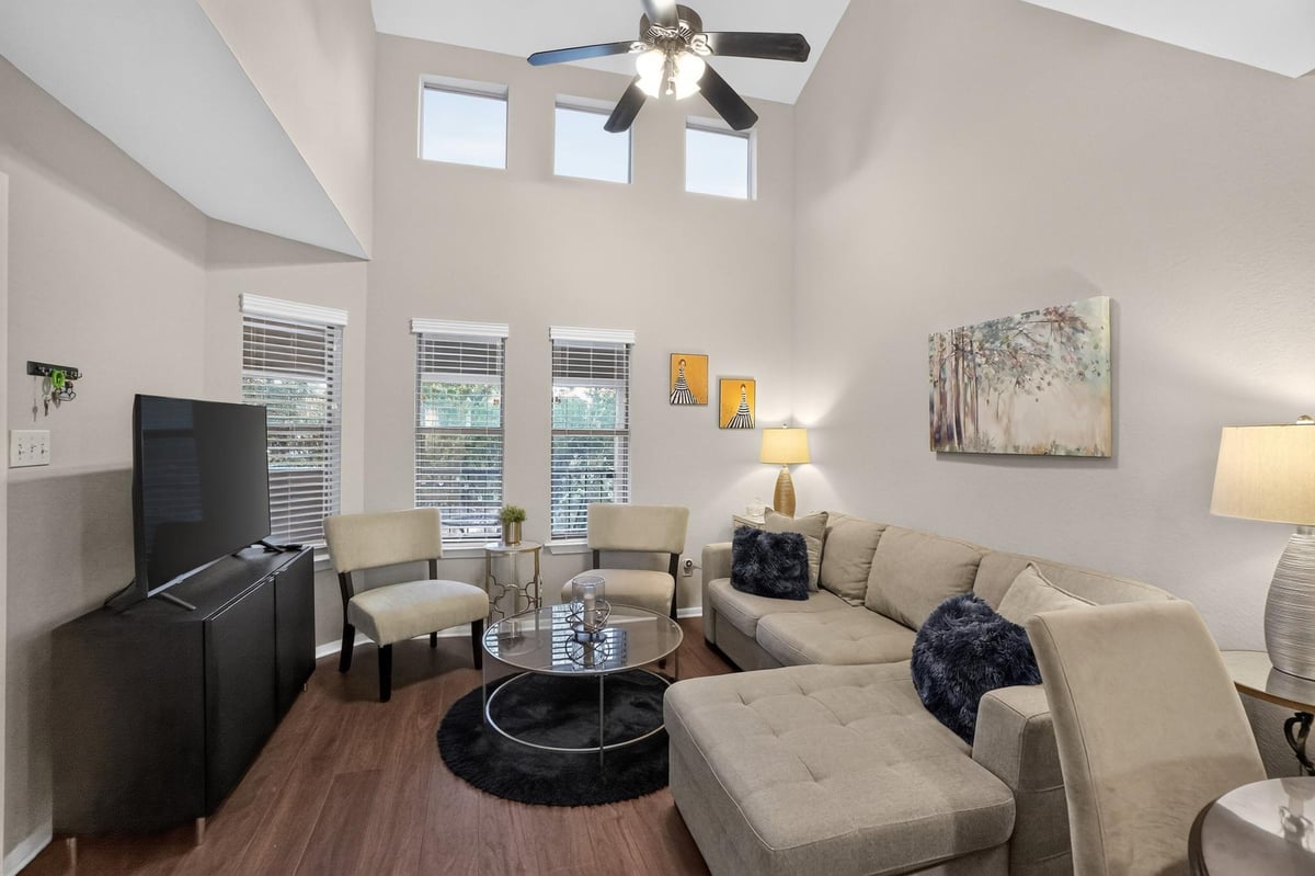 View 2104 Cullen Ave Unit #7-211 in Allendale Condo Amd 2104 Cullen Ave Unit #7-211 - property photo 1 - Luxury home in Allendale Condo Amd, Austin, TX