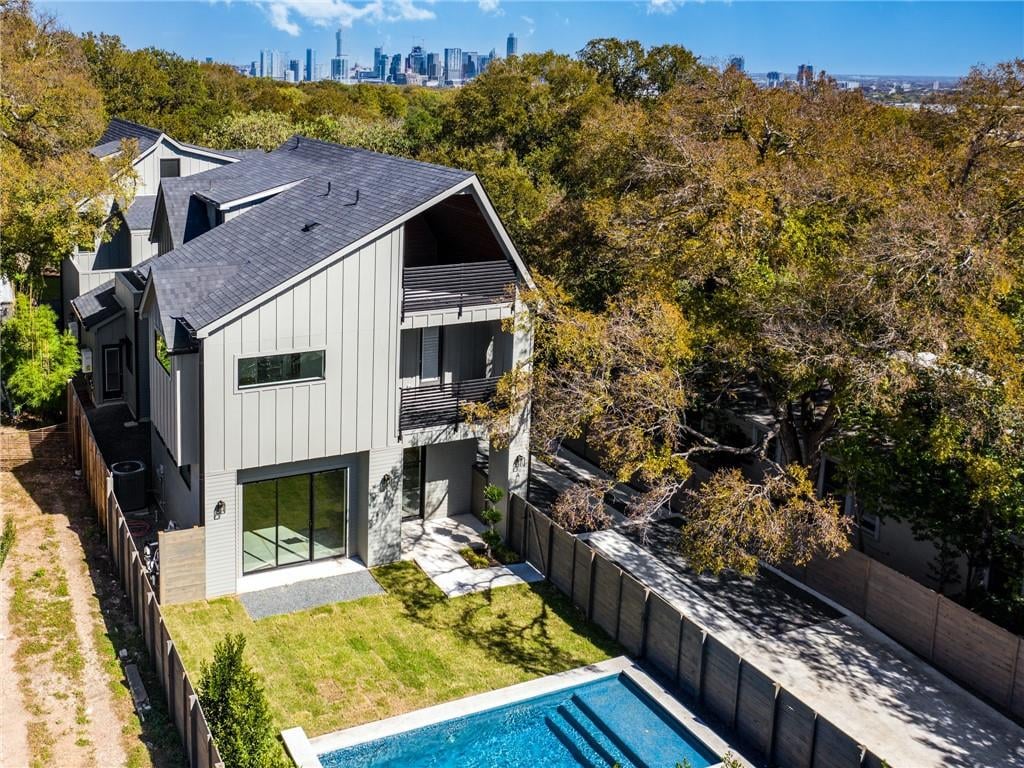 View 2104 La Casa DR Unit #A in Rabb Inwood Hills 2104 La Casa DR Unit #A - front exterior - Luxury home in Rabb Inwood Hills, Austin, TX