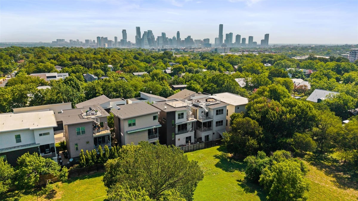 View 2105 Goodrich Ave Unit #7 in Barton Skyline Garden Homes 2105 Goodrich Ave Unit #7 - property photo 1 - Luxury home in Barton Skyline Garden Homes, Austin, TX