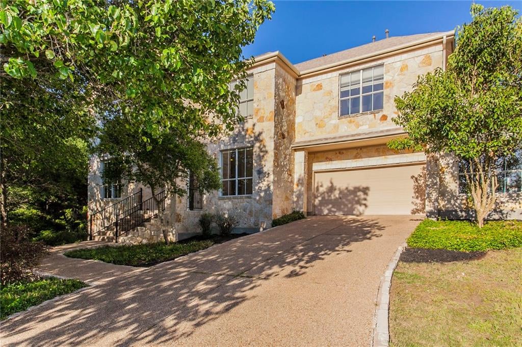View 2105 Real Catorce DR in Parkstone Ph 01 2105 Real Catorce DR - property photo 1 - Luxury home in Parkstone Ph 01, Austin, TX