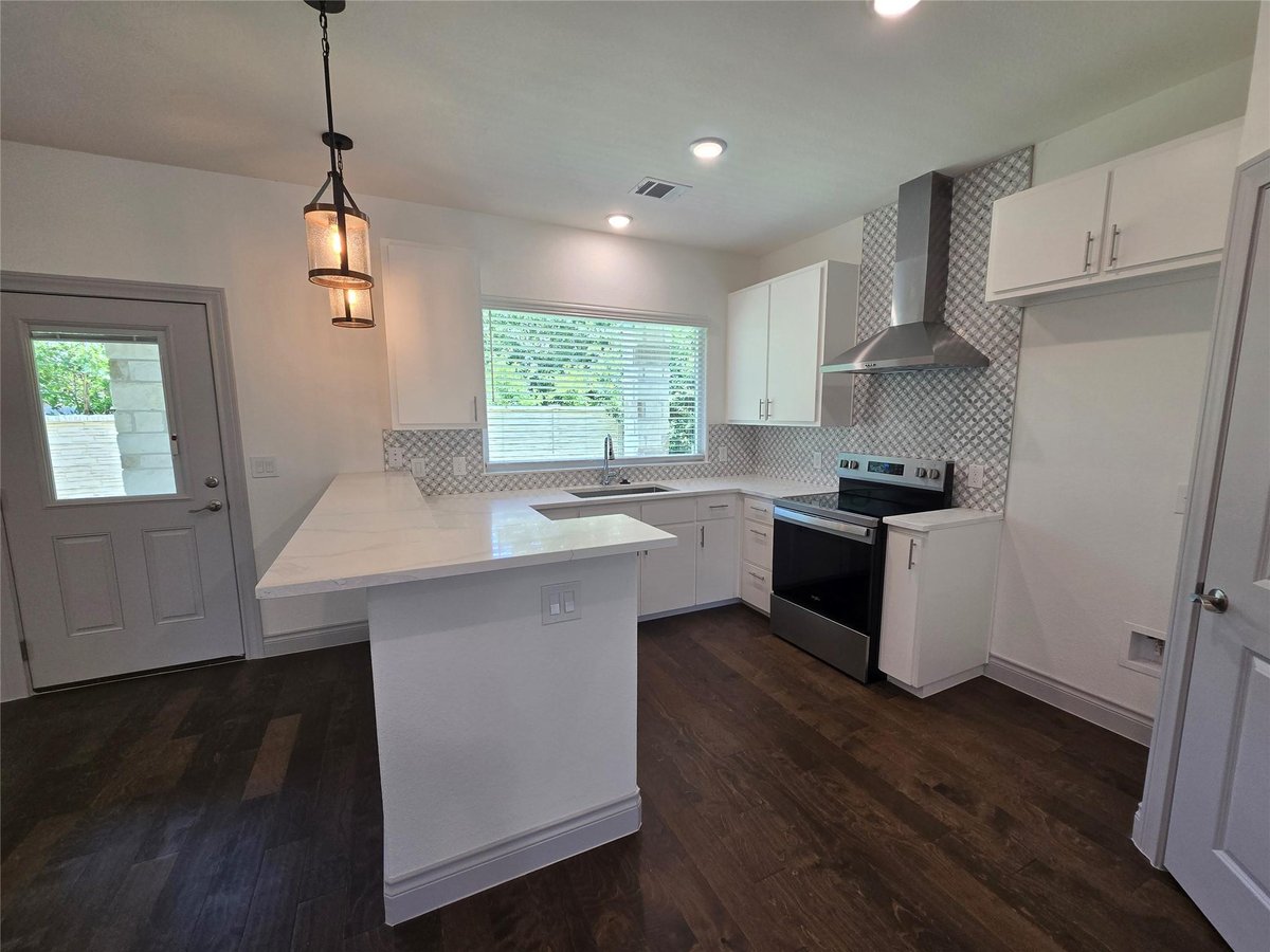 Primary bedroom at 2105 Tiger Trl Unit #701 - 3 bed 2 bath home