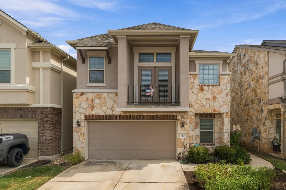 View 2105 Town Centre DR Unit #13 in Round Rock 2105 Town Centre DR Unit #13, photo 1 of 37, Round Rock, Round Rock, TX