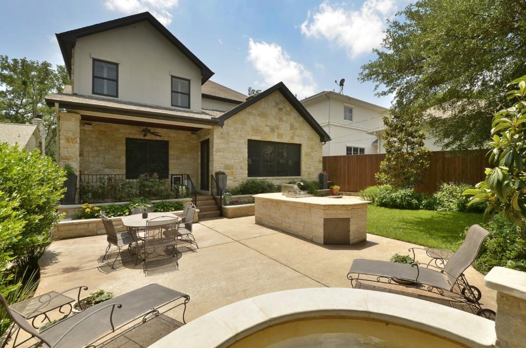 View 2106 Townes Ln in Tarrytown 2106 Townes Ln - property photo 1 - Luxury home in Tarrytown, Austin, TX