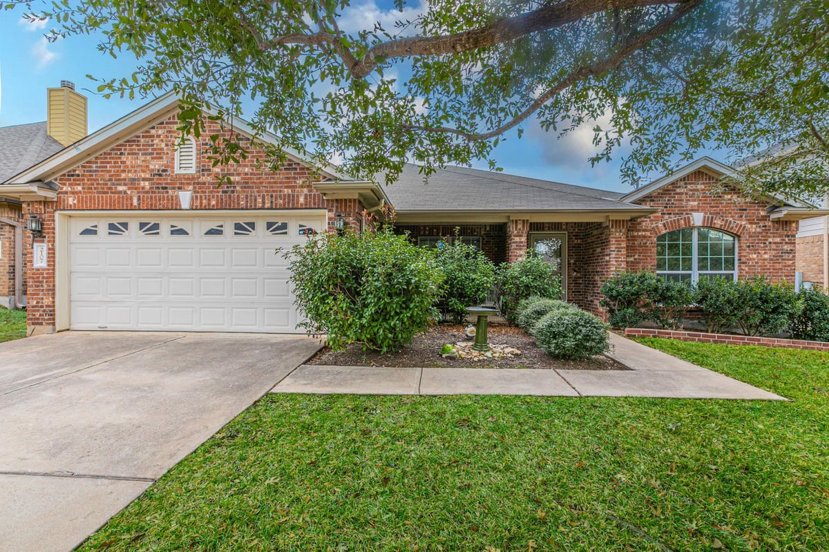 View 2107 Ariella Dr in Gann Ranch Sec 04 2107 Ariella Dr - property photo 1 - Luxury home in Gann Ranch Sec 04, Cedar Park, TX