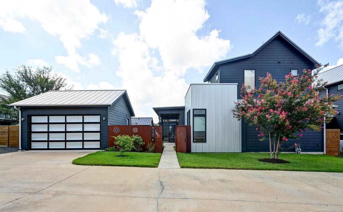 View 2107 Greenwood Ave Unit #B in Resubdivision of Lot 6, BLK 1 of CrestHaven Add'n 2107 Greenwood Ave Unit #B - front exterior - Luxury home in Resubdivision of Lot 6, BLK 1 of CrestHaven Add'n, Austin, TX