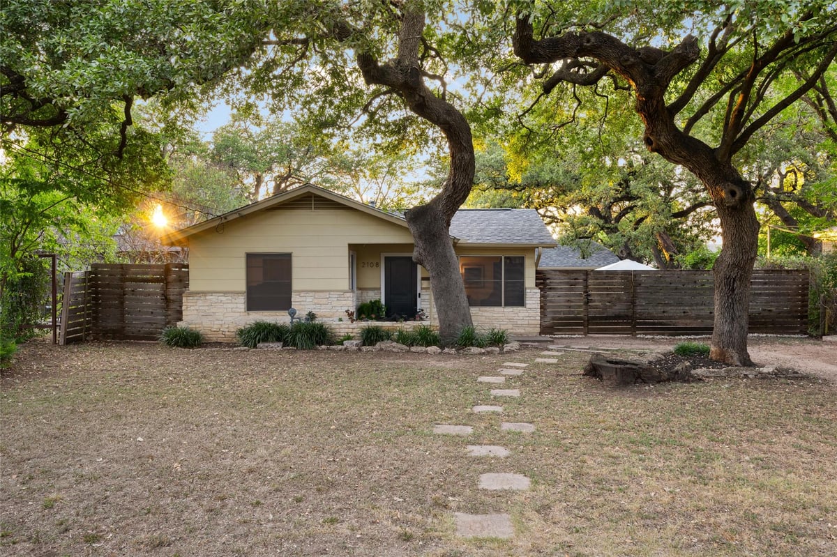 View 2108 Newton ST in Doughty 2108 Newton ST - front exterior - Luxury home in Doughty, Austin, TX