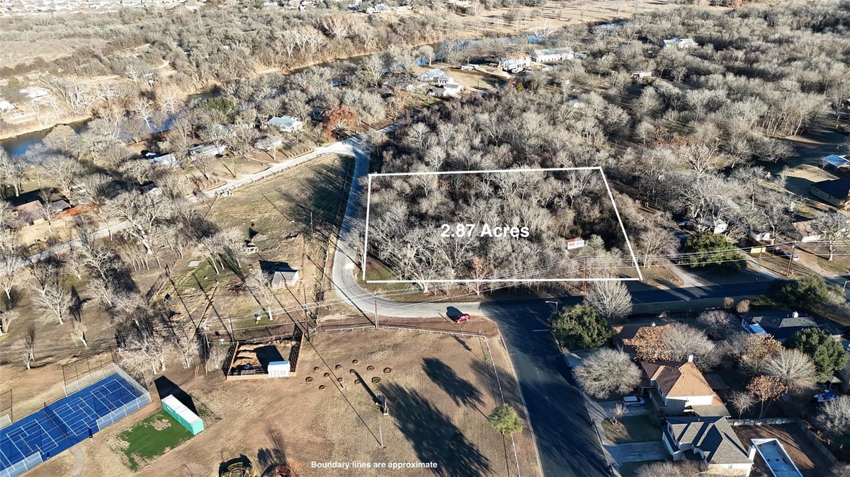 View 211 Hasler Shores Dr in Hasler River Shores 211 Hasler Shores Dr - property photo 1 - Luxury lot in Hasler River Shores, Bastrop, TX