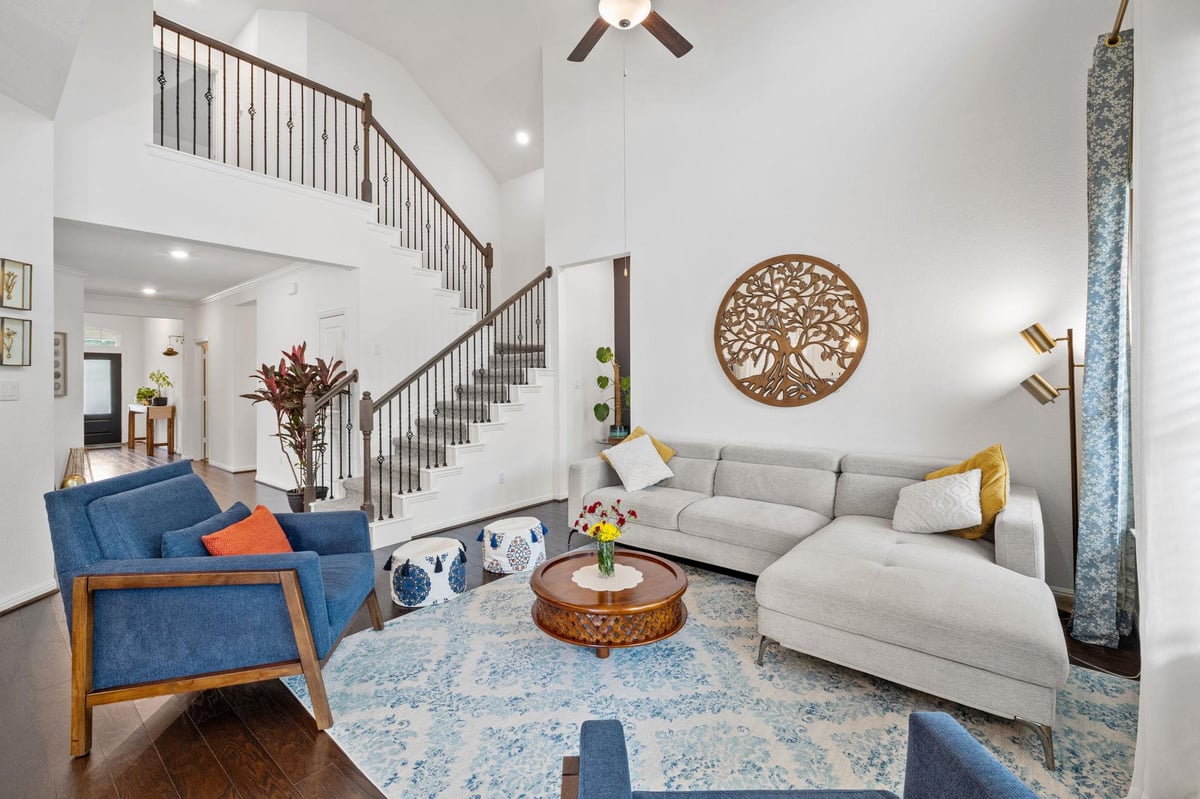 211 Prato PL - front exterior - Luxury home in Rancho Sienna Sec 18B, Georgetown, TX