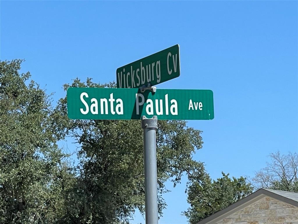 View 21101 Santa Paula Ave in Highland Lake Estates Sec 30 21101 Santa Paula Ave - front exterior - Luxury lot in Highland Lake Estates Sec 30, Lago Vista, TX