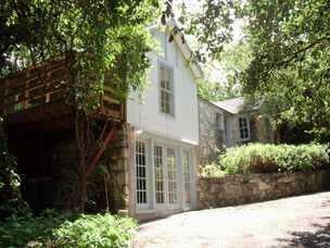 View 2111 Alta Vista Ave in Travis Heights 2111 Alta Vista Ave - property photo 1 - Luxury home in Travis Heights, Austin, TX