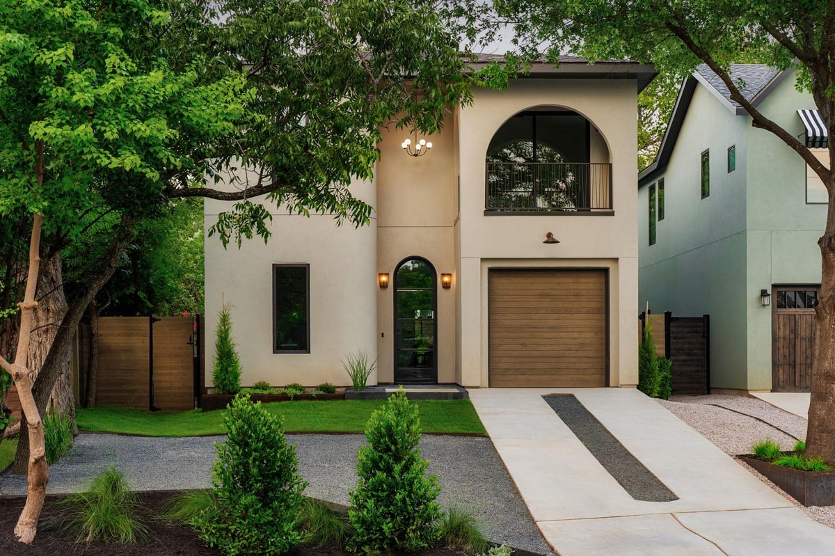 View 2116 Ann Arbor Ave Unit #1 in Avon Heights Sec 06 2116 Ann Arbor Ave Unit #1 - front exterior - Luxury home in Avon Heights Sec 06, Austin, TX