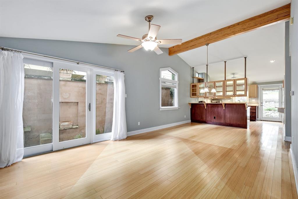 View 2117A Rabb RD in Avon Heights Sec 05 2117A Rabb RD - property photo 1 - Luxury home in Avon Heights Sec 05, Austin, TX